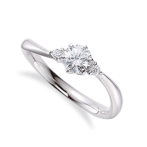 ウェーブラインに吸い込まれるダイヤモンドリング